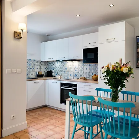杜拜里公寓 4* Le Rayol-Canadel-sur-Mer