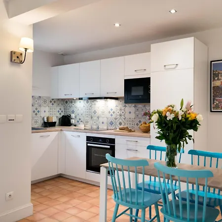 La Du Bailli Aparthotel 4*