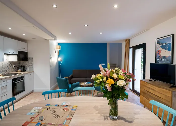 杜拜里公寓 4* Le Rayol-Canadel-sur-Mer