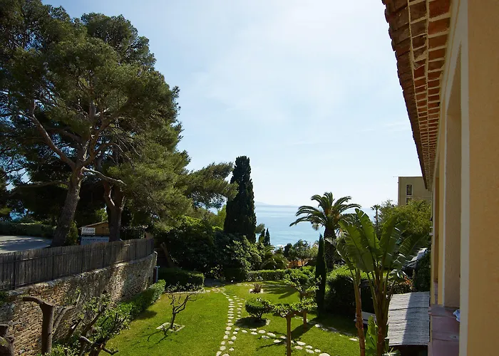 杜拜里公寓 4* Le Rayol-Canadel-sur-Mer